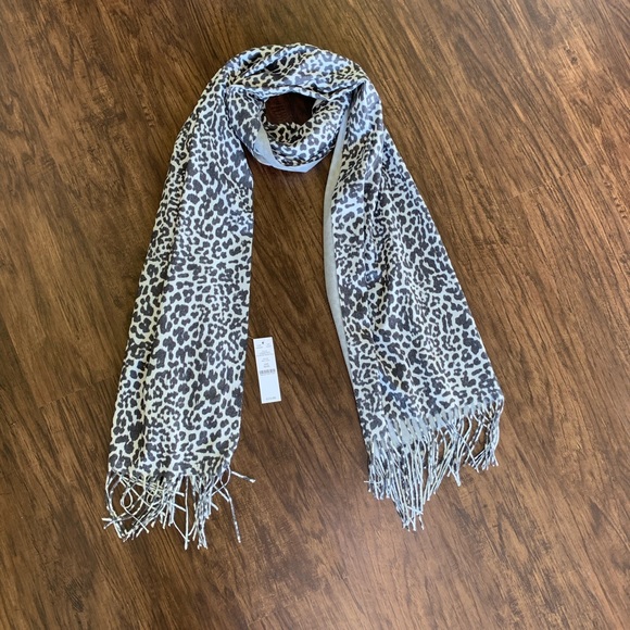 WHBM reversible animal print solid black wrap - Picture 2 of 9